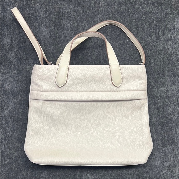 Convertible crossbody / backpack - Picture 1 of 3